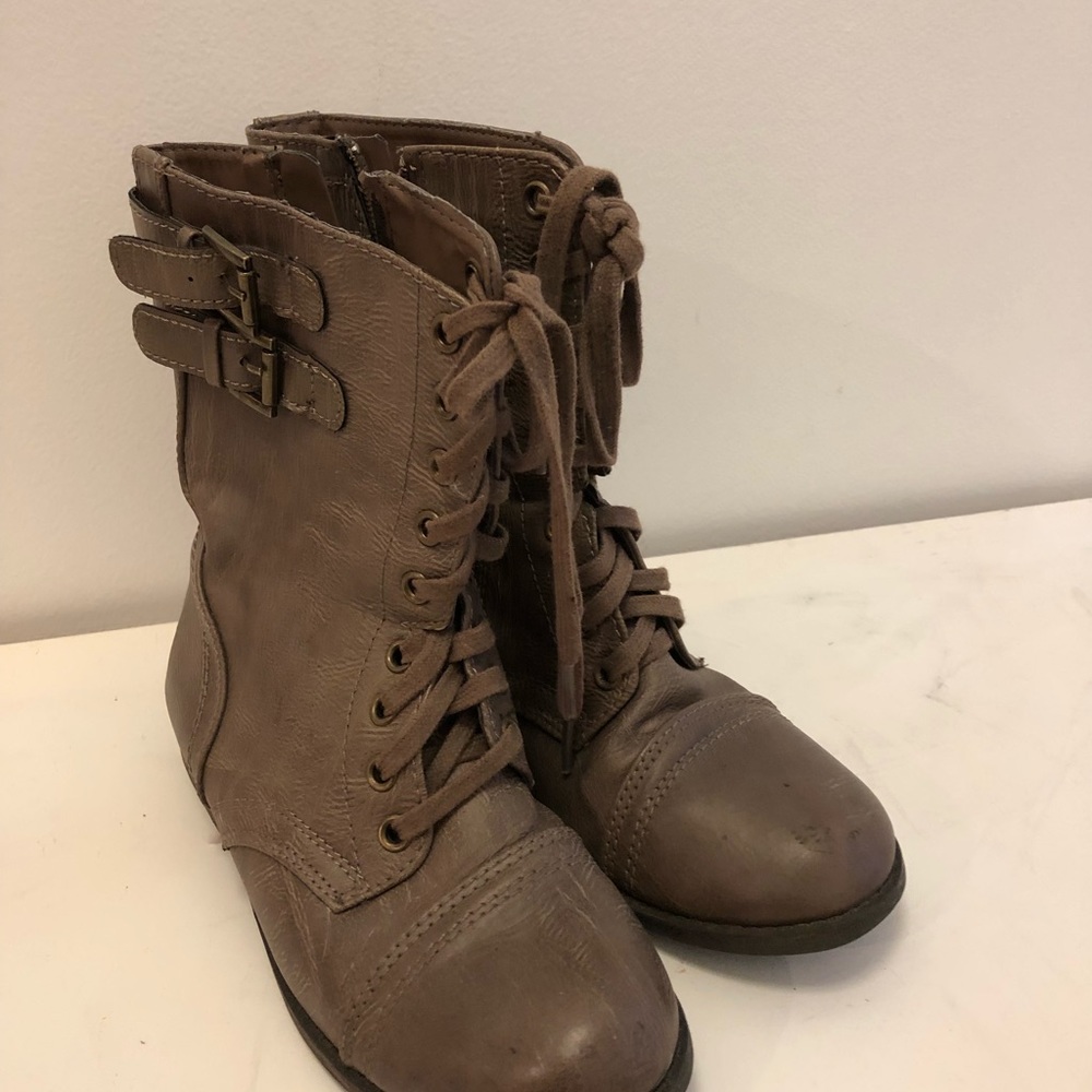 Boots - Picture 2 of 2
